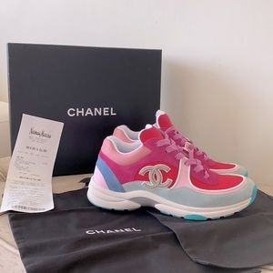 Chanel Sneaker (100% authentic)